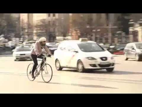 en los ciclistas el uso del casco