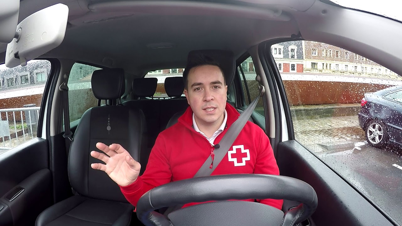 un conductor bajo los efectos del alcohol