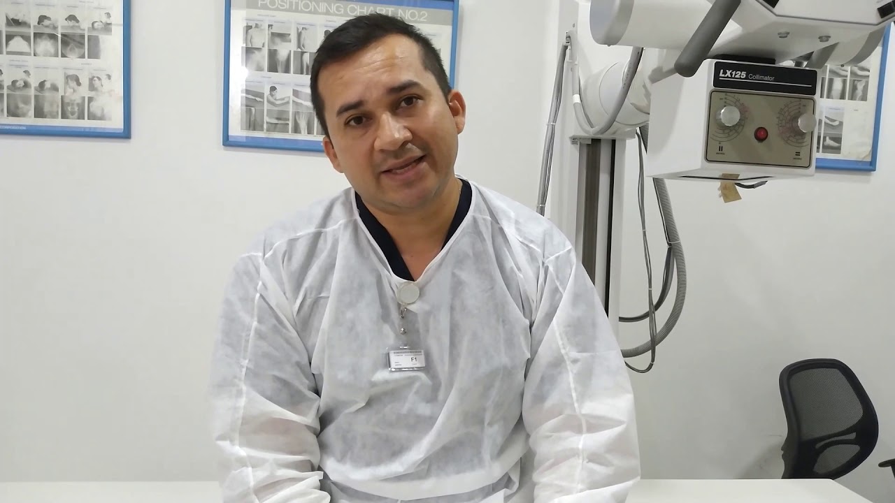 hay que desnudarse para una radiografía de columna